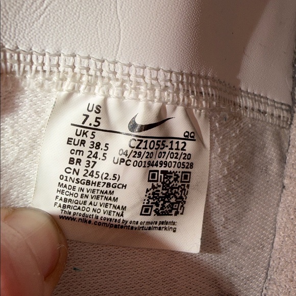 Nike Wmns Blazer Mid '77 'White Silver Metallic' - Picture 2 of 16